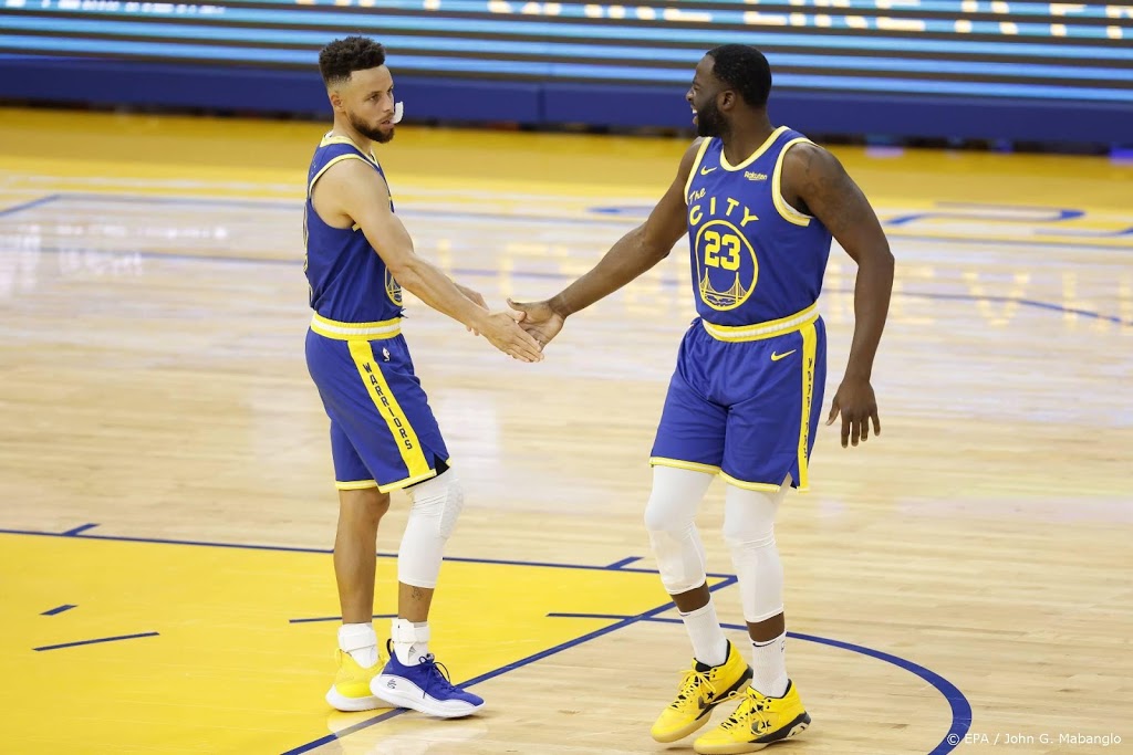 Basketballer Curry blijft scoren voor Golden State Warriors