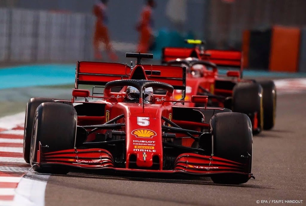 Vettel presenteert Formule 1-bolide Aston Martin op 3 maart