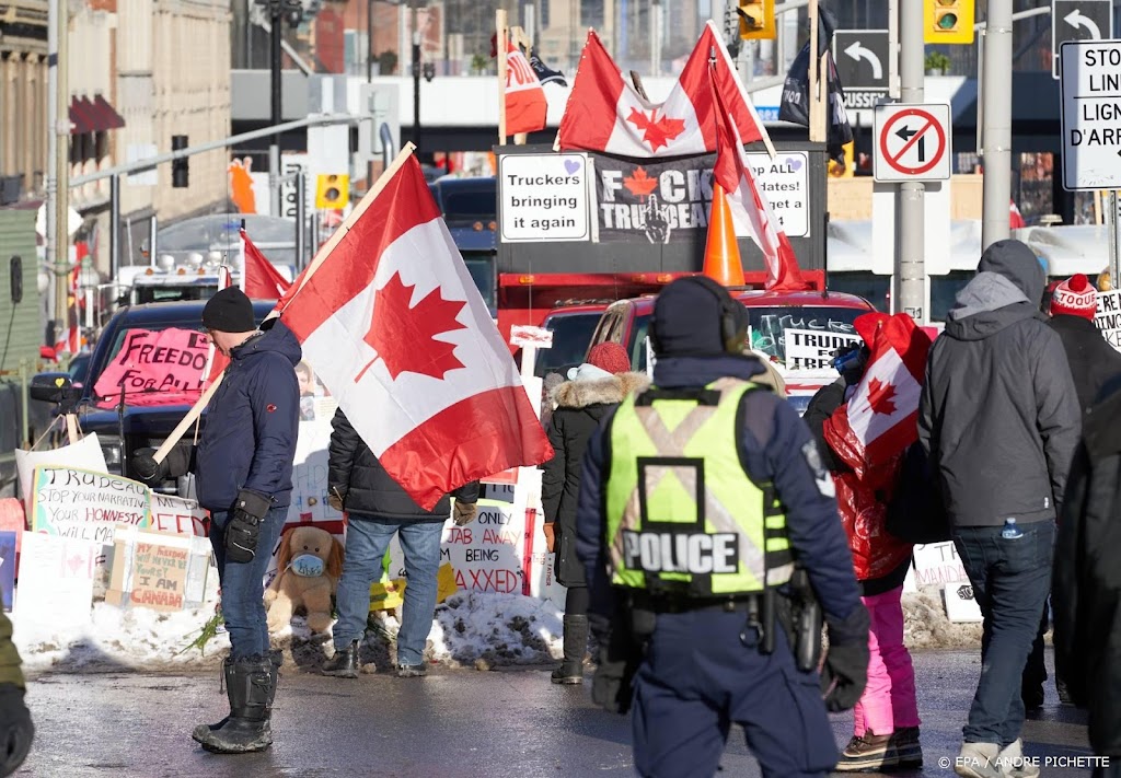 Politie Ottawa dreigt met inbeslagname trucks van betogers