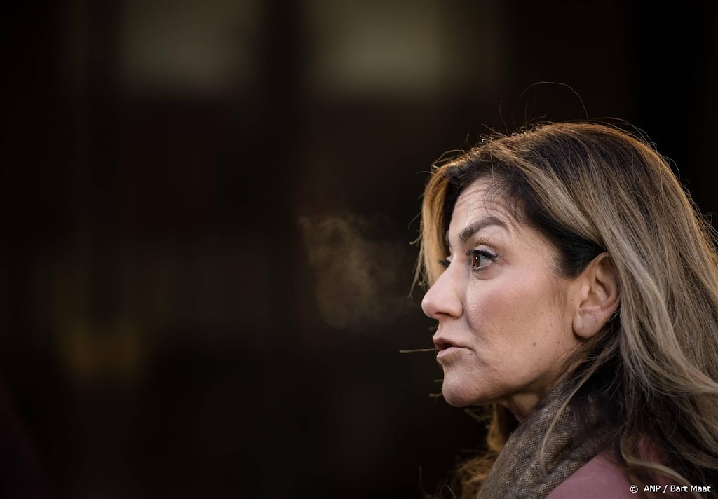 Yeşilgöz over intimidatie jonge vrouwen: de straten zijn van ons