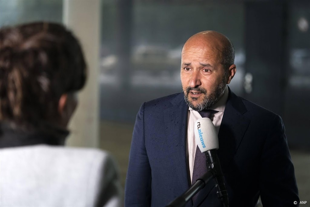 Marcouch: geen reden om in te grijpen in ontsporend debat gender