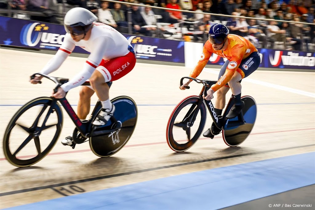 Lavreysen overtuigend verder op keirin bij EK baanwielrennen