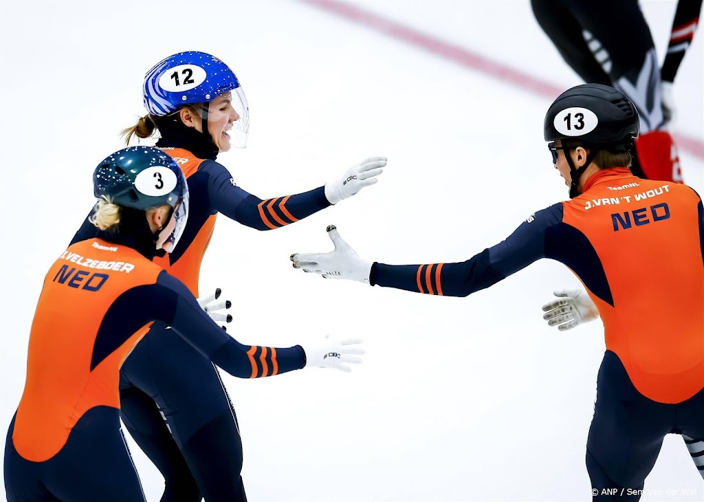 Shorttrackers pakken goud op gemengde aflossing