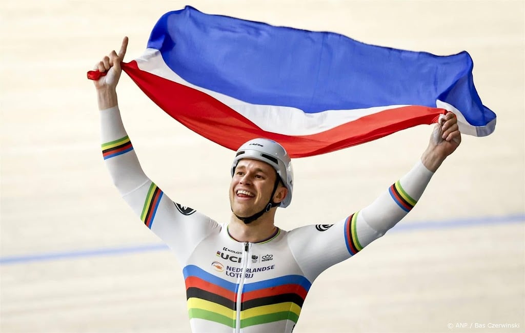 Lavreysen, Van de Wouw en Van der Peet naar finale keirin op EK