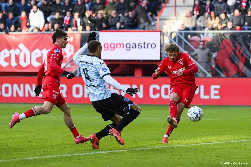 FC Twente heeft vierde plaats in zicht na zege op RKC