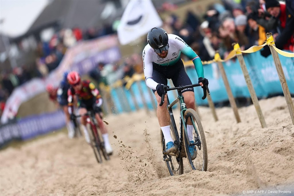 Veldrijder Nieuwenhuis tweede in slotrit X2O Badkamers Trofee 