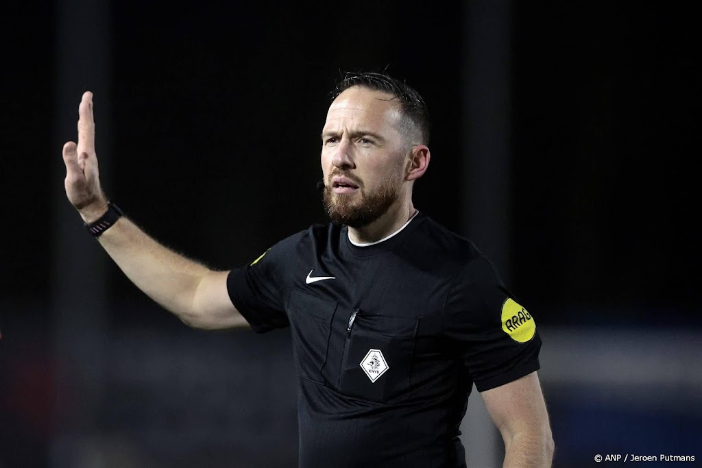 Arbiter Van de Graaf: openingsgoal NEC had niet mogen tellen