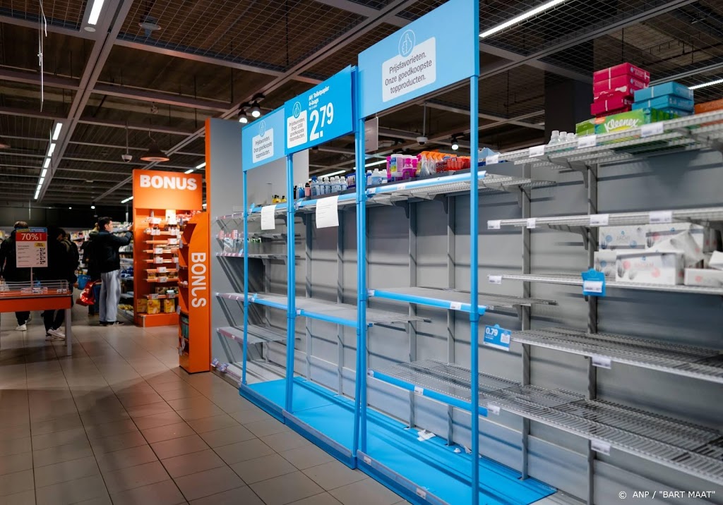 Winkels: voorraden onderweg, doe alleen dagelijkse boodschappen