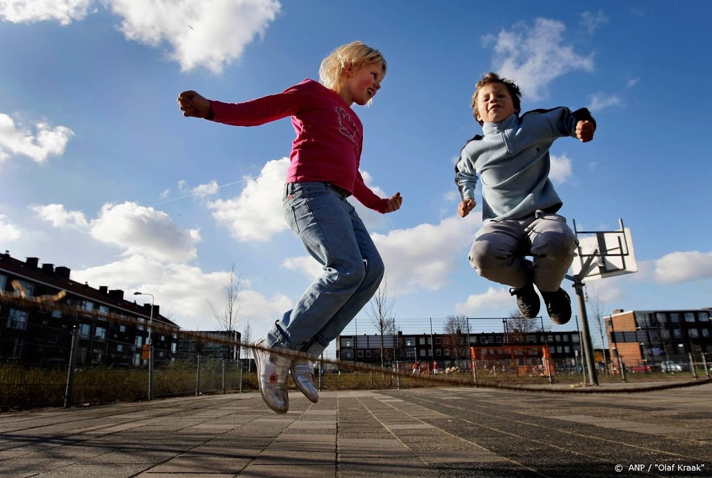 RIVM: kinderen mogen met vriendjes spelen