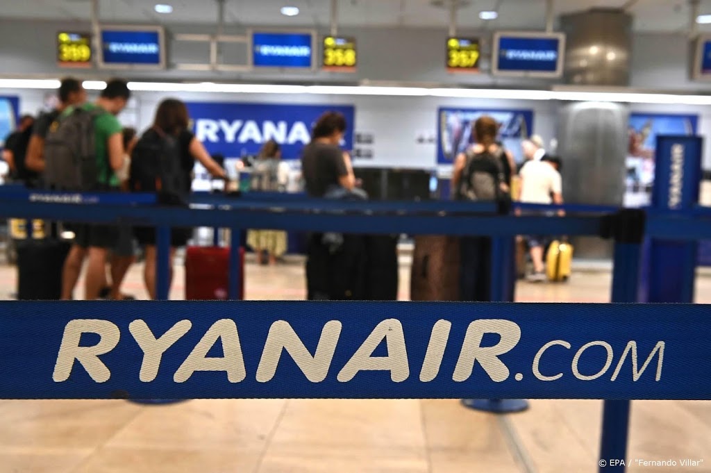 Ryanair laat kosten voor omboeken in april vallen