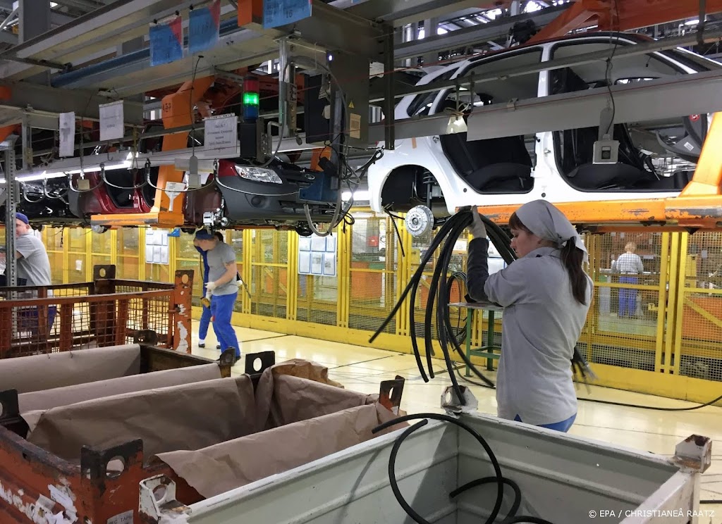 Russische autoproducent houdt fabrieken noodgedwongen dicht