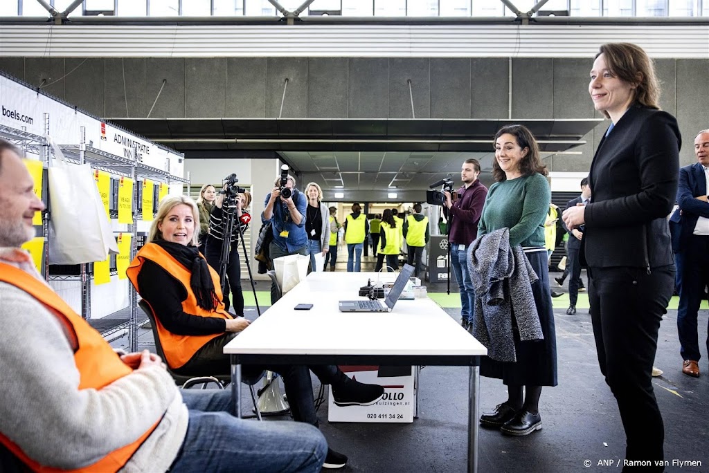 Twee dagen stemmen tellen met 1150 mensen in de RAI Amsterdam
