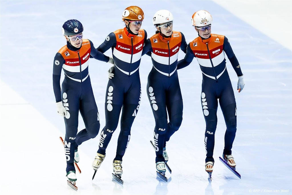 Nederlandse shorttrackploegen bij WK naar finale op aflossing