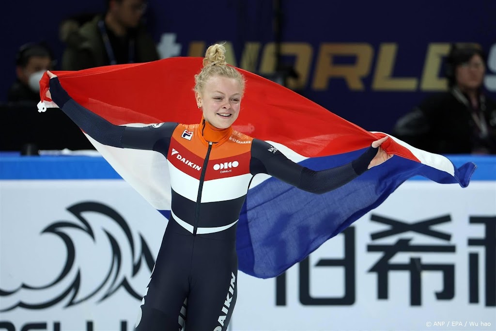 Xandra Velzeboer grijpt goud op 500 meter bij WK shorttrack