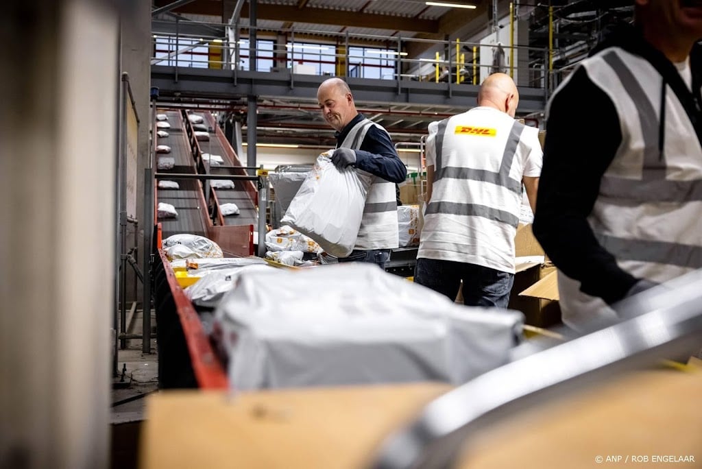DHL Express teleurgesteld over staking, wil in gesprek met bonden