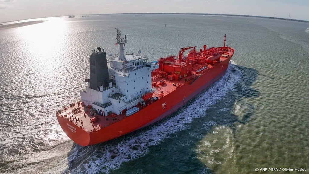 AEX opent met kleine winst, olieprijzen omhoog