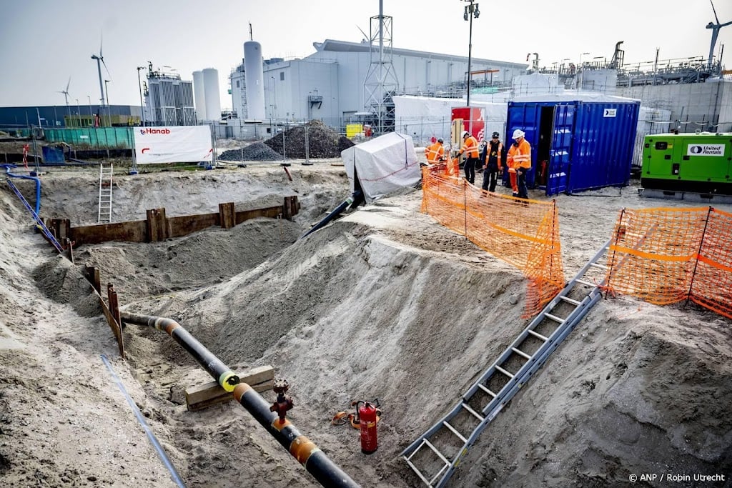 Eerste waterstoffabriek aangesloten op Nederlands netwerk
