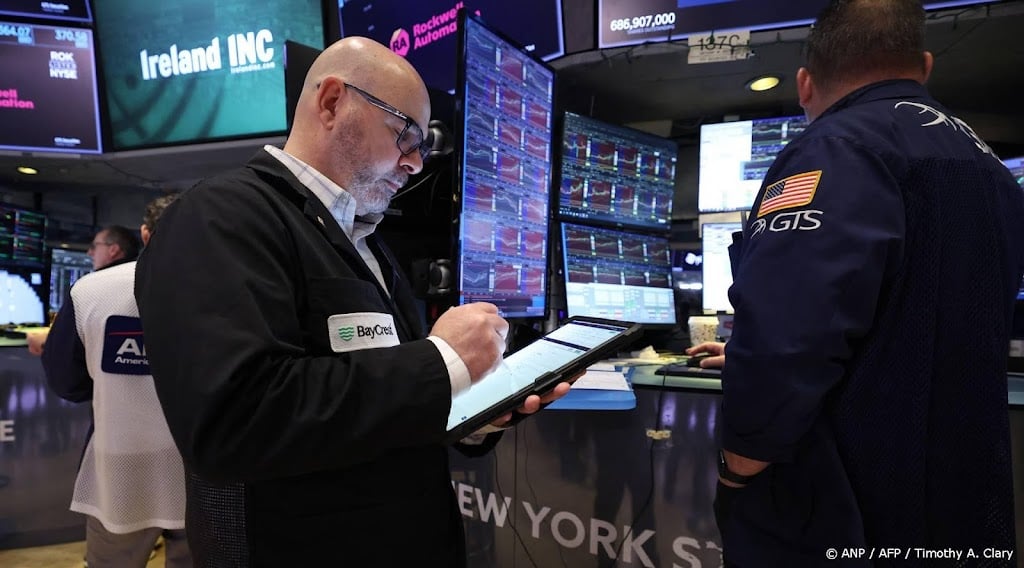 Duik van olieprijs duwt Wall Street omhoog