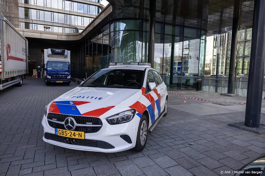 Politie: twee verdachten op fatbike betrokken bij explosie Zuidas