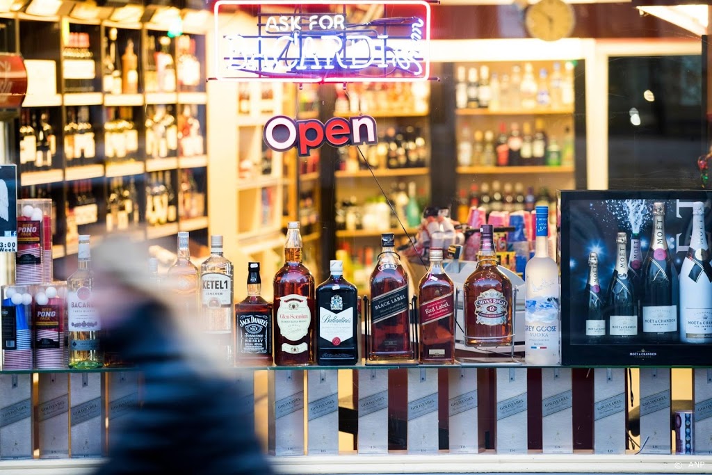 'Slijterijen profiteerden van thuisborrels met Pasen'
