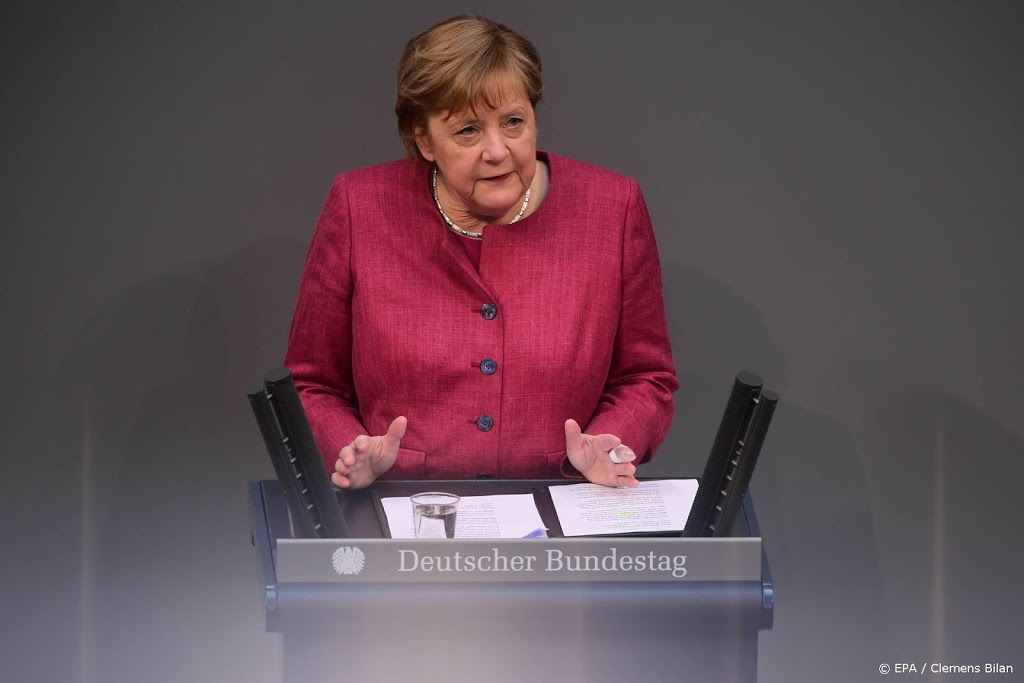 Merkel verdedigt plannen voor avondklok
