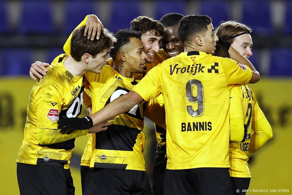 Spits Bannis slaat diep in blessuretijd toe voor NAC Breda