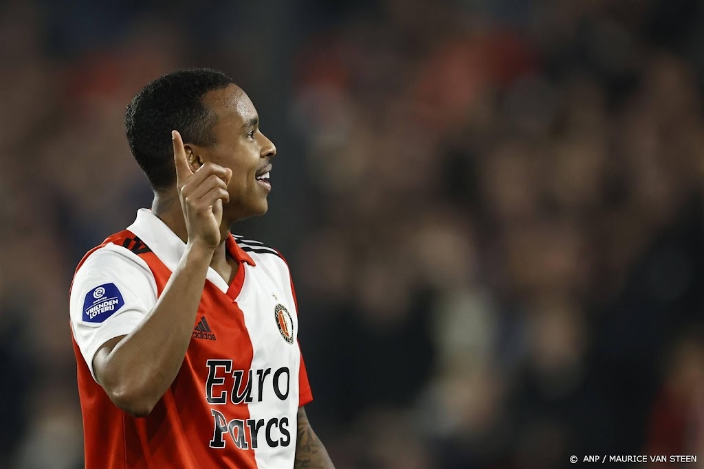 Feyenoord begint met Paixao aan uitduel met SC Cambuur 