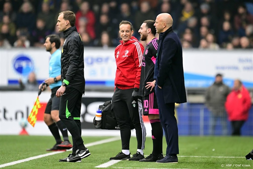 Trainer Slot ziet Paixão zich goed ontwikkelen bij Feyenoord   