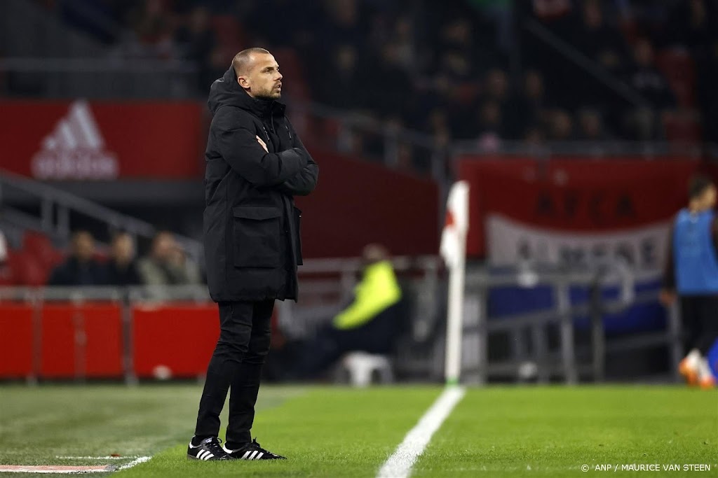 Trainer Heitinga zag Ajax een 'verschrikkelijke wedstrijd' spelen