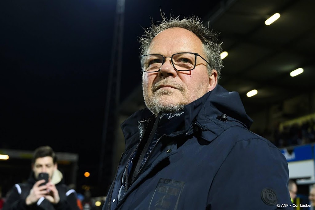 Trainer De Jong langer bij SC Cambuur