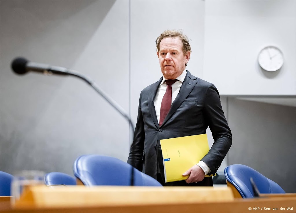 Van Weel: 'ultieme poging' om politiegegevens langer te bewaren