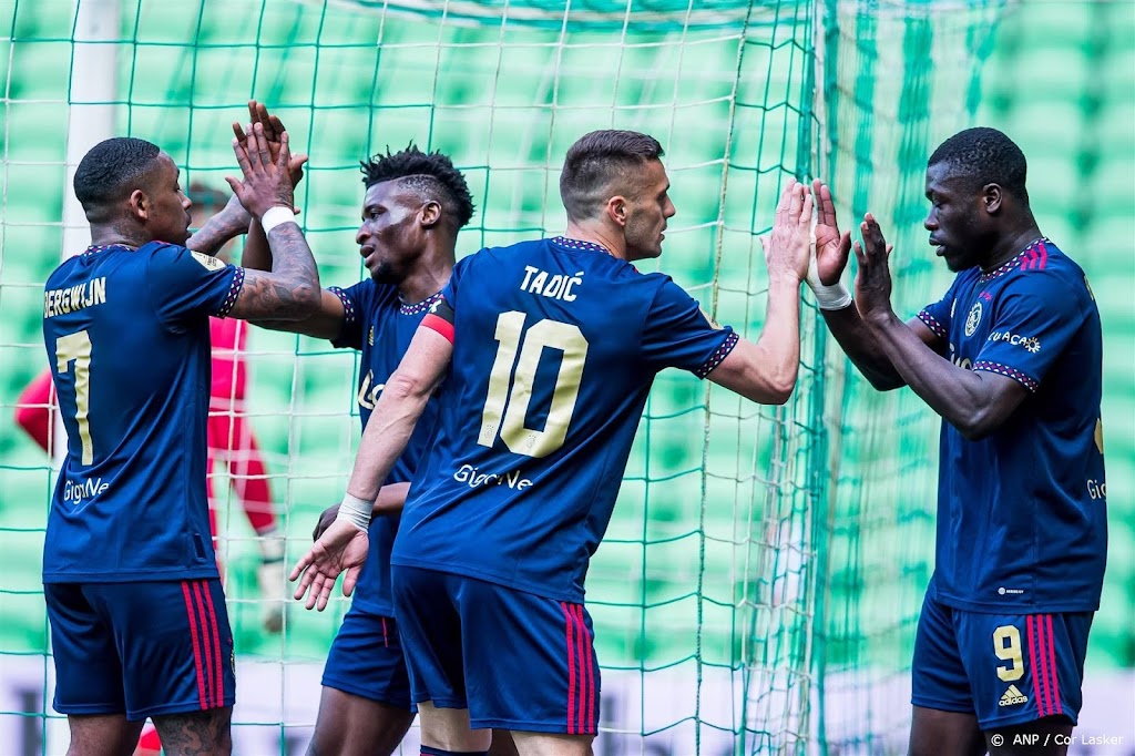 Ajax wint met moeite het zondag gestaakte duel met FC Groningen