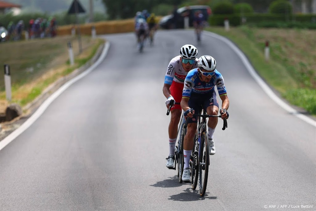 Alaphilippe wint twaalfde Giro-etappe na lange ontsnapping