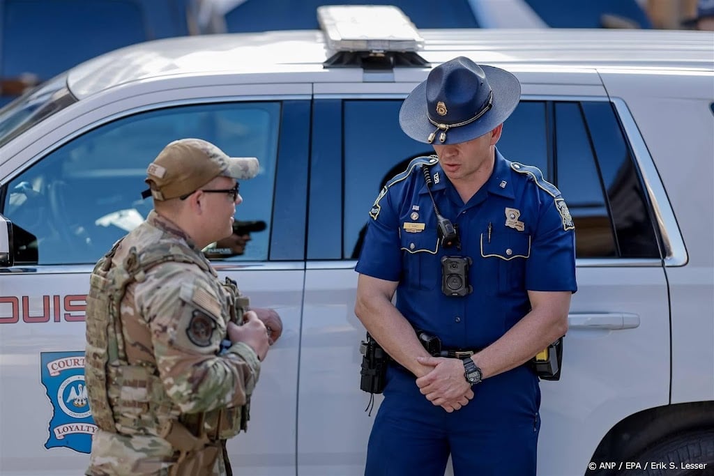 Elf mensen ontsnappen uit gevangenis New Orleans door gat in muur