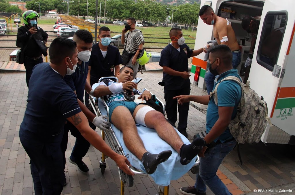 Tientallen gewonden door aanval op militaire basis in Colombia