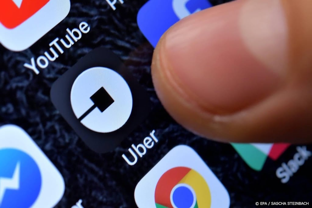 FNV eist dat Uber chauffeurs onmiddellijk in dienst neemt 