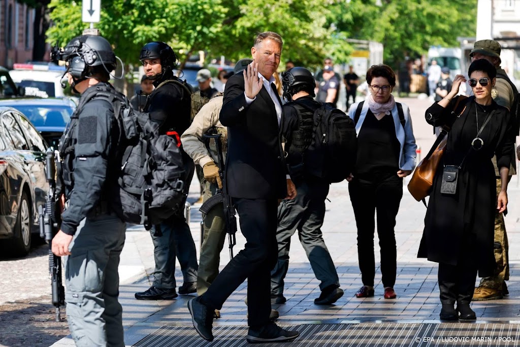 Ook Roemeense president brengt bezoek aan Kiev