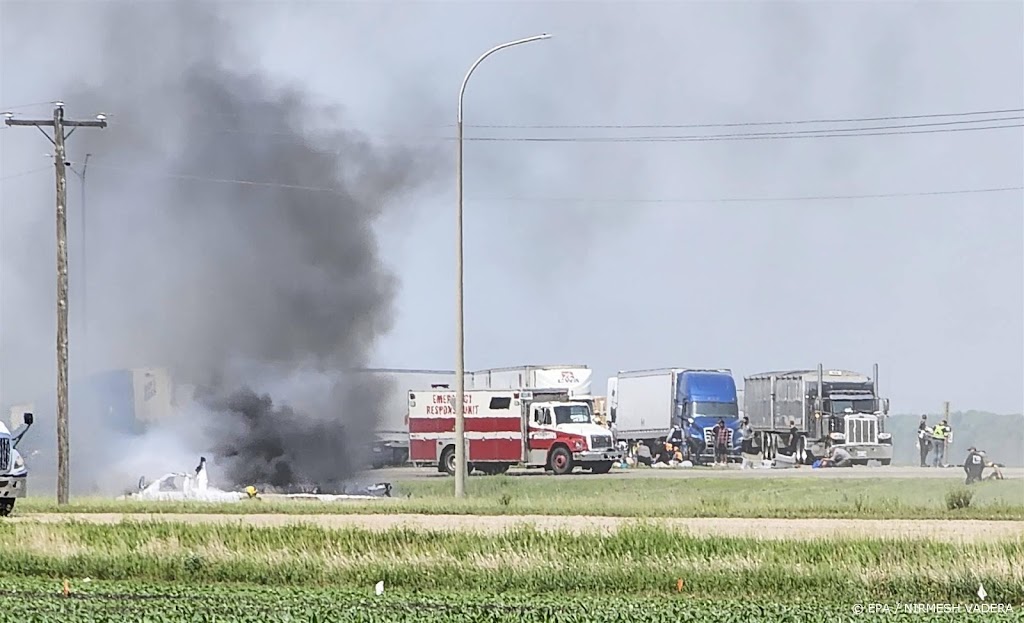 Zeker vijftien doden door botsing in Canada