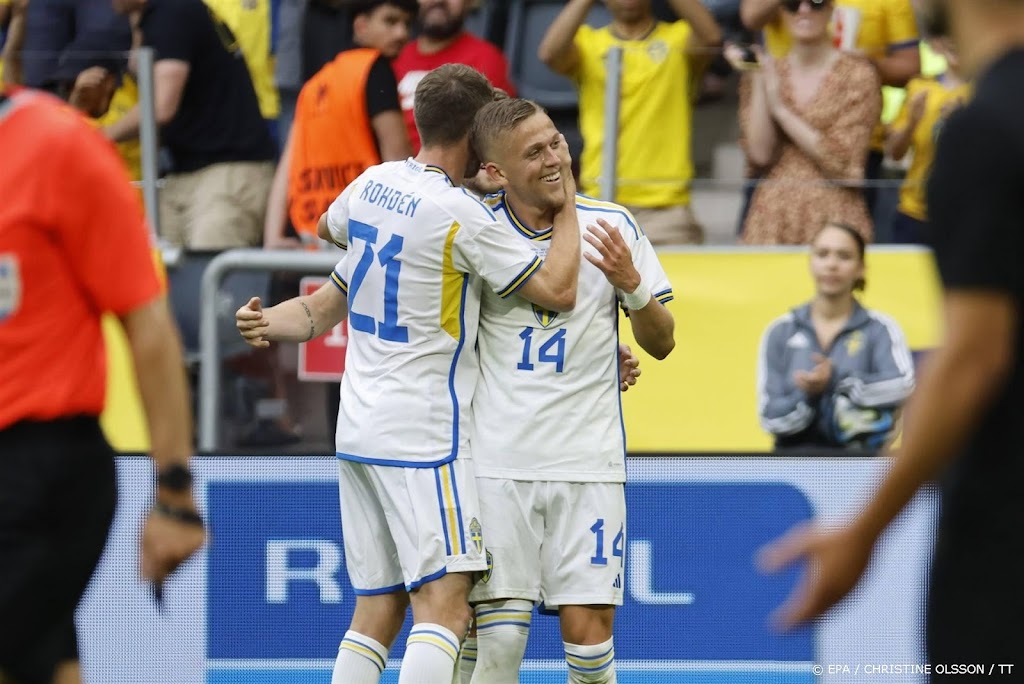 AZ'er Karlsson scoort voor Zweden in oefenzege op Nieuw-Zeeland