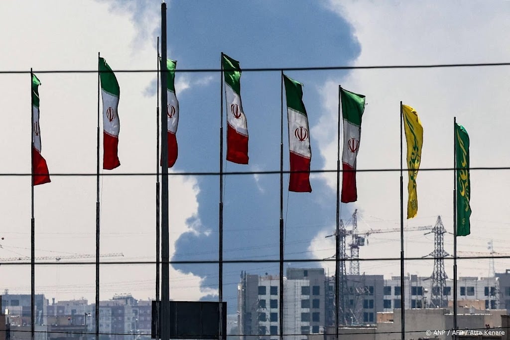 BuZa: Nederlanders in Iran kunnen weg via Turkije of Armenië