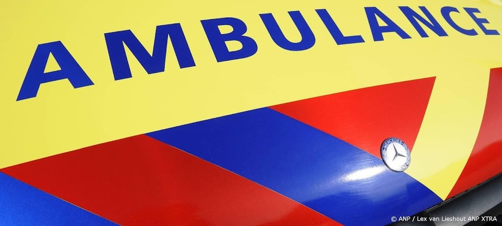 Jongen (2) valt uit raam Rotterdam, zwaargewond naar ziekenhuis