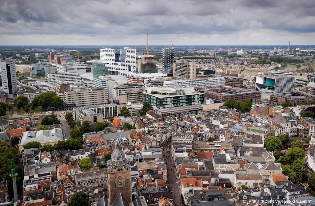 Utrecht zoekt een charmante burgemeester met gezag