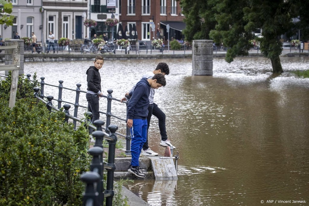 Evacuaties in alle Noord- en Midden-Limburgse Maasgemeenten