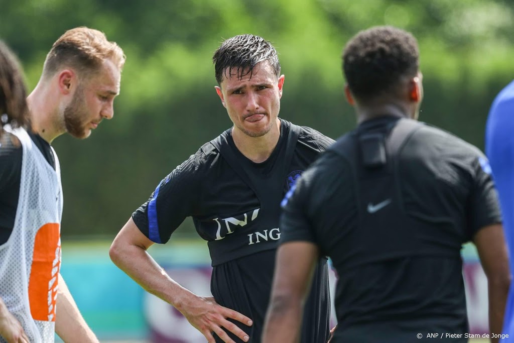 Ajax bevestigt komst Feyenoord-aanvaller Berghuis
