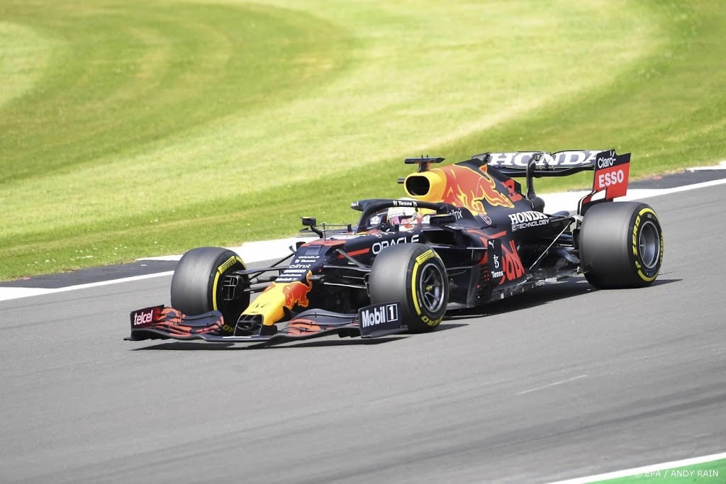 Hamilton blijft Verstappen net de baas in kwalificatie sprintrace