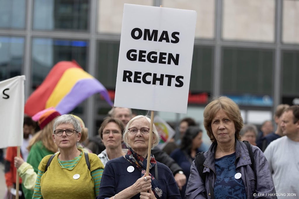 Duizenden mensen blokkeren bijeenkomst van neonazi's in Mainz 