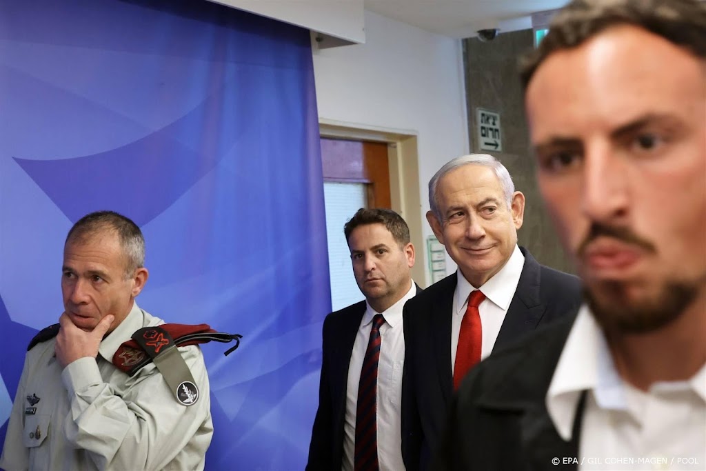 Netanyahu verlaat ziekenhuis na opname voor uitdroging