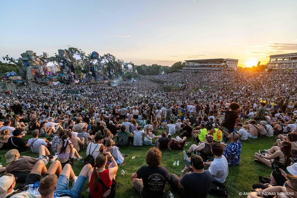 Hoofdpodium Belgisch festival Tomorrowland in brand