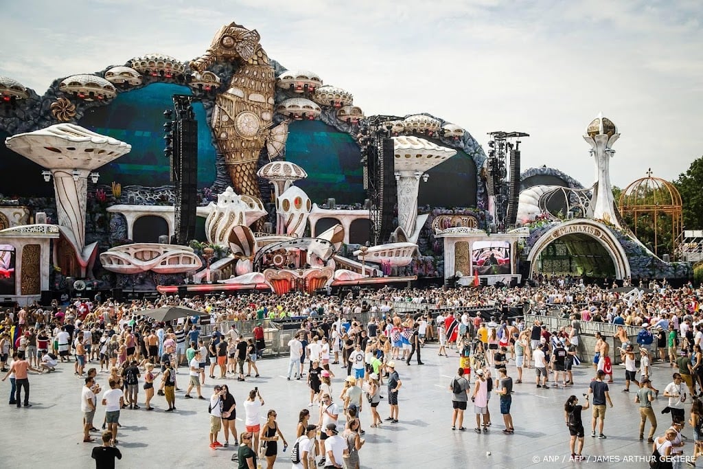 Hoofdpodium Tomorrowland volledig afgebrand