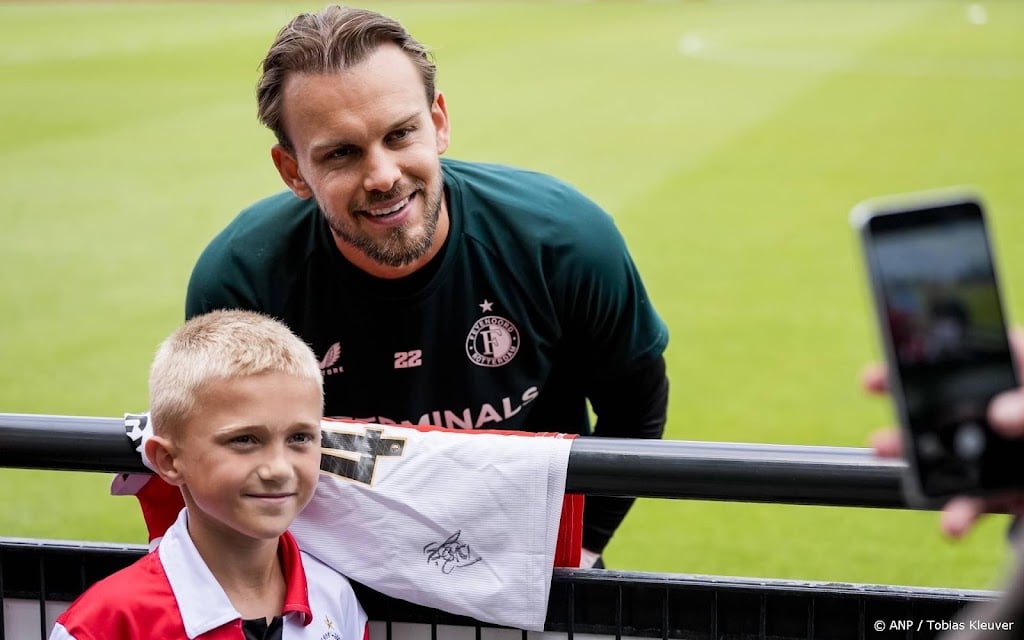 Feyenoord-doelman Wellenreuther vertrekt naar Wolfsburg